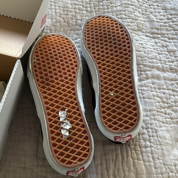 Vans Men’s Black Slides Shoes - Picture 6 of 6